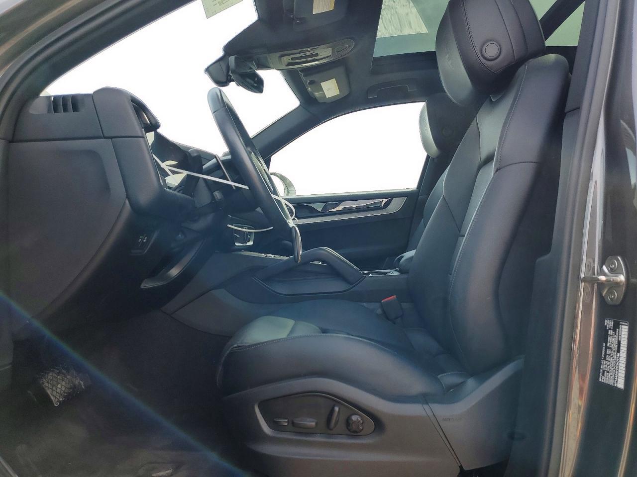 2024 Porsche Cayenne
