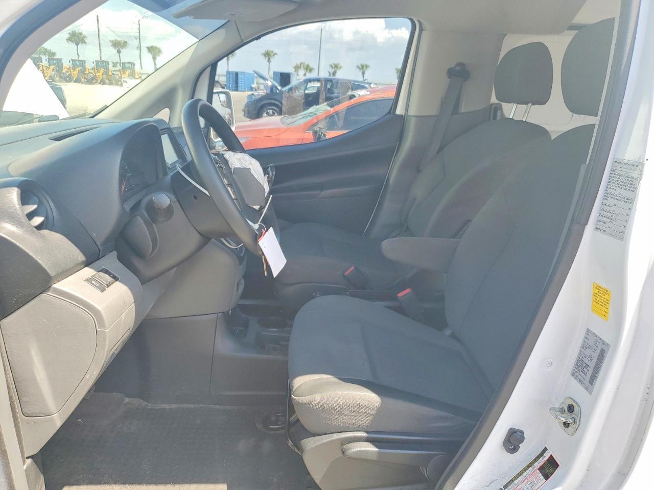 2021 Nissan NV200 SV