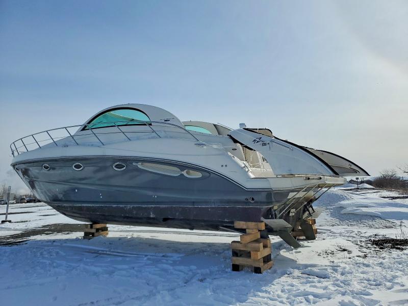 2004 Maxum Boat-Boat