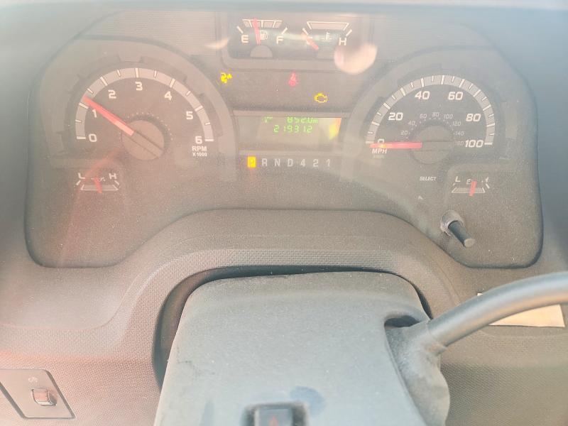 2017 Ford Econoline E350 Super Duty Cutaway Van