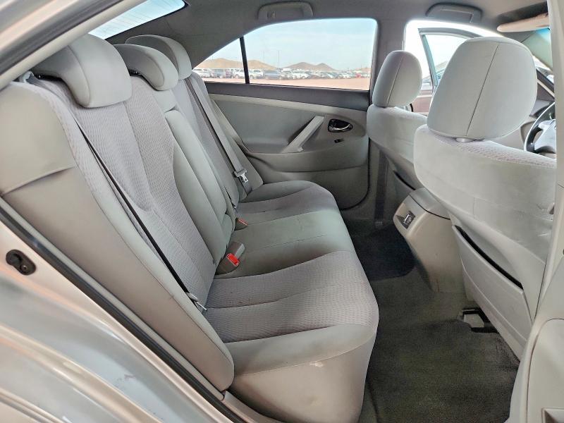 2011 Toyota Camry le