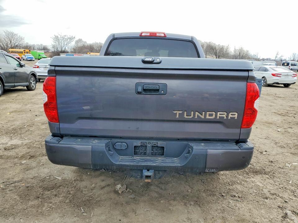 2018 Toyota Tundra SR5