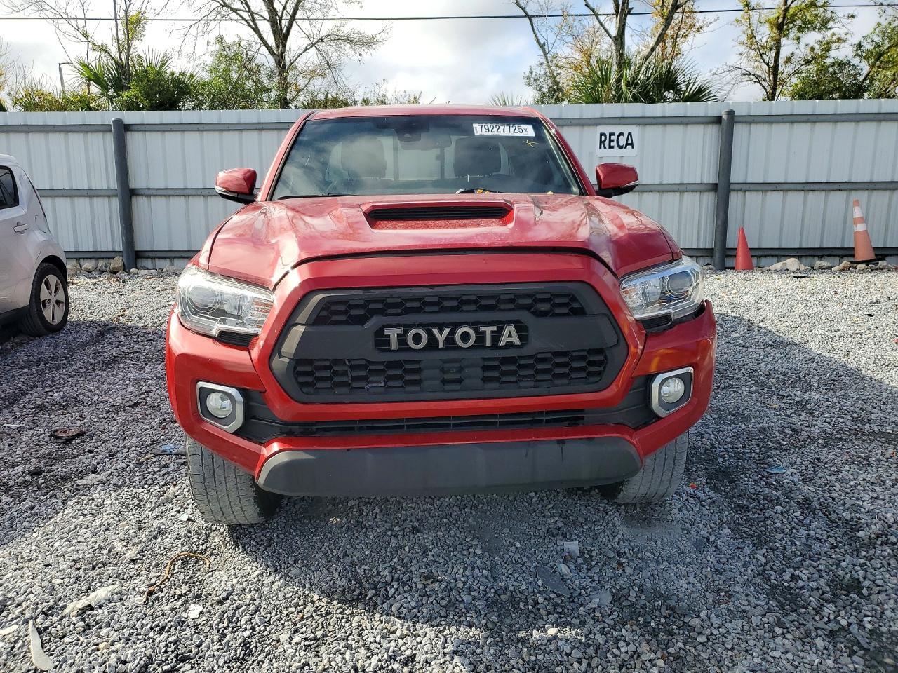 2018 Toyota Tacoma TRD Sport