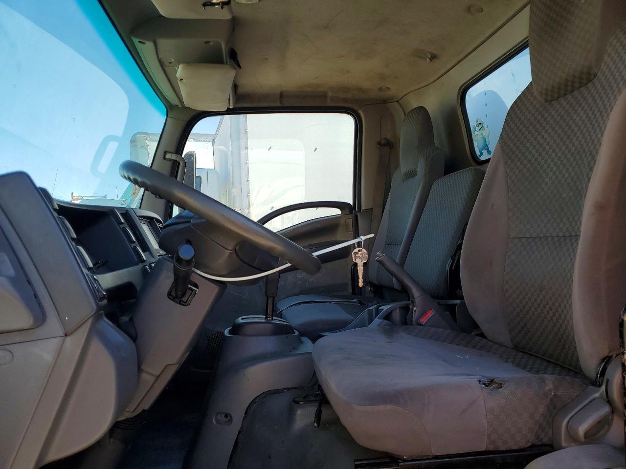 2012 Isuzu NPR HD BOX Truck