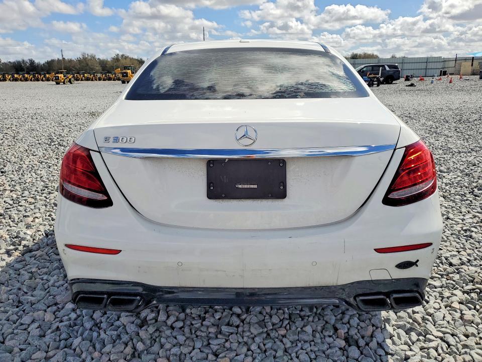 2017 Mercedes-Benz E 300