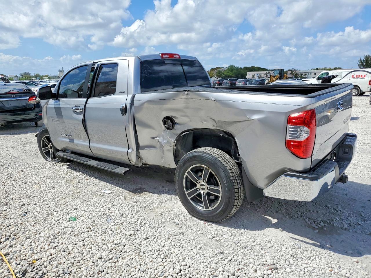 2017 Toyota Tundra SR5