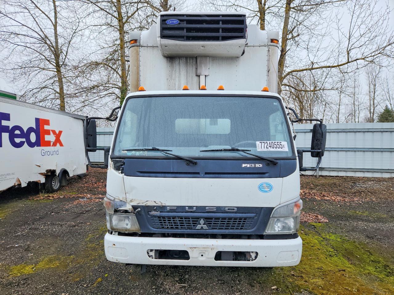 2009 Mitsubishi FE85D Refrigerated BOX Truck