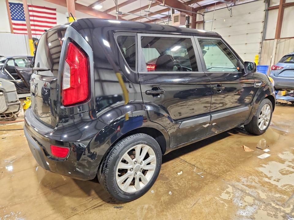 2013 KIA Soul Base