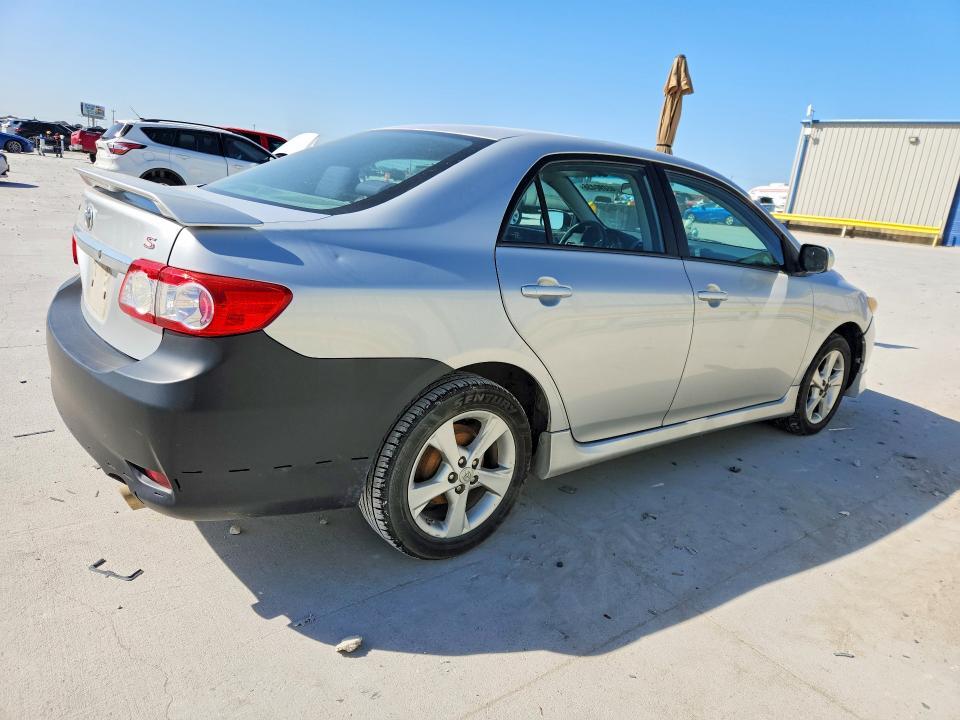 2013 Toyota Corolla s