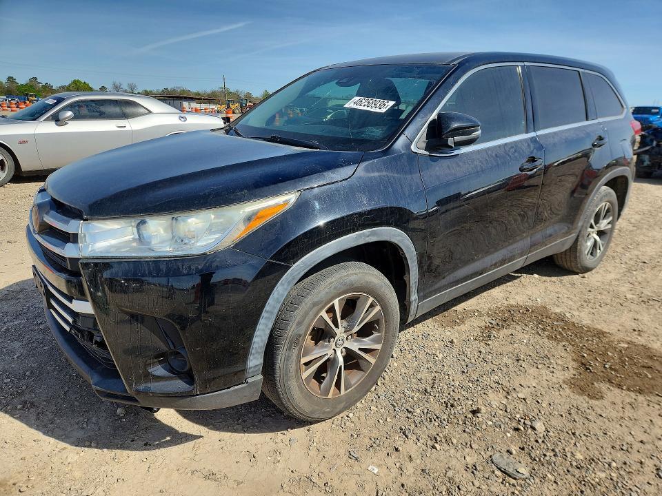 2019 Toyota Highlander le