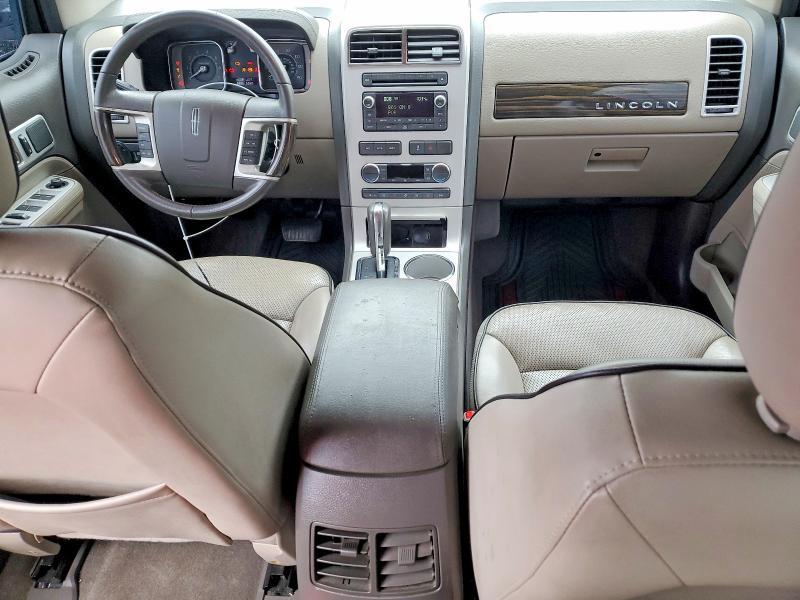 2008 Lincoln Townhouse MKX