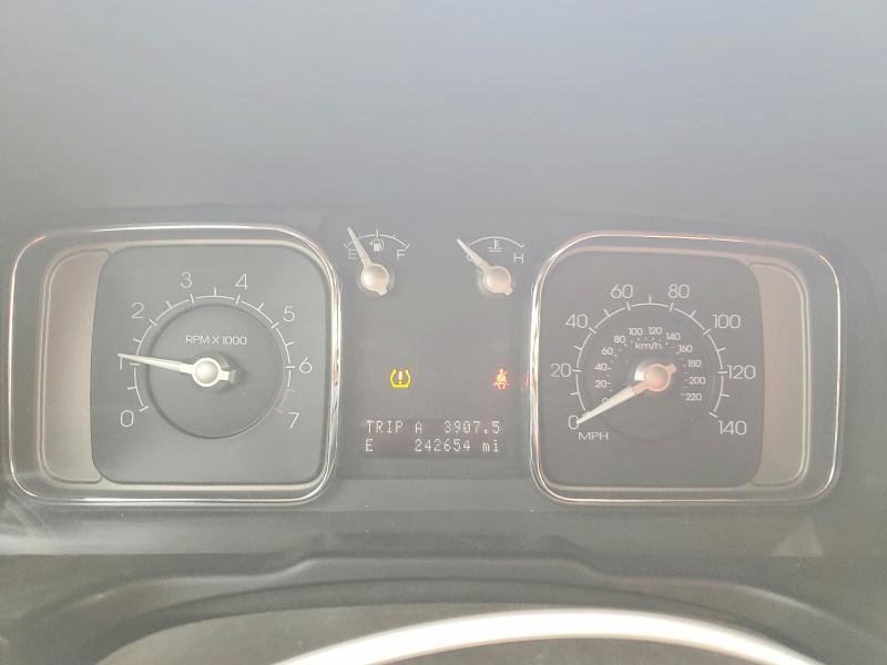 2009 Lincoln Townhouse MKX