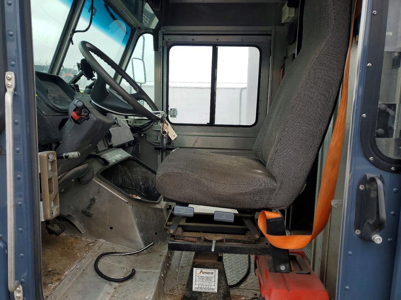 2020 Freightliner Chassis M Line WALK-IN Van