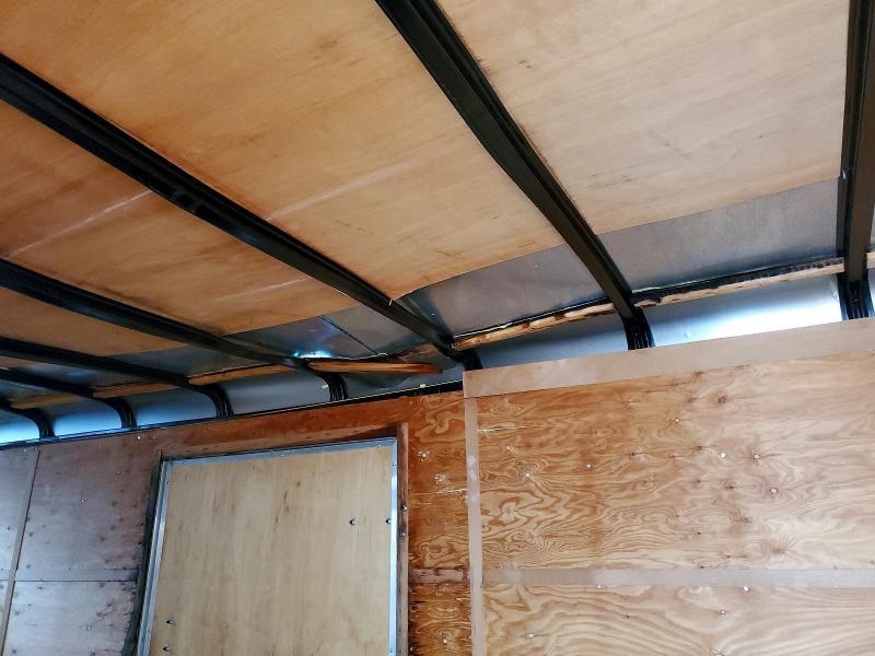 1999 United Expressline Enclosed Cargo Trailer