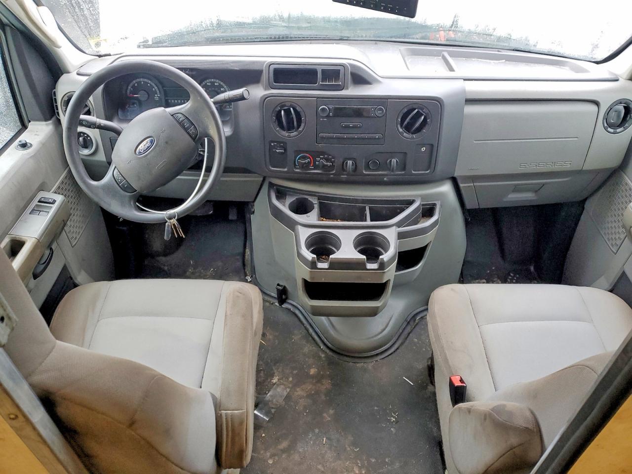 2019 Ford E350 Utility / Service Truck