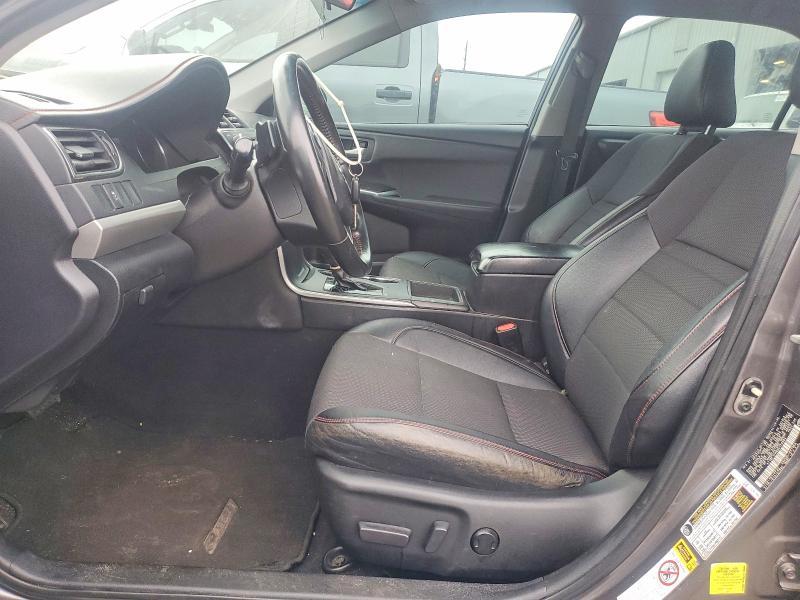 2016 Toyota Camry se
