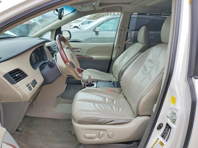 2011 Toyota Sienna Limited 7-passenger