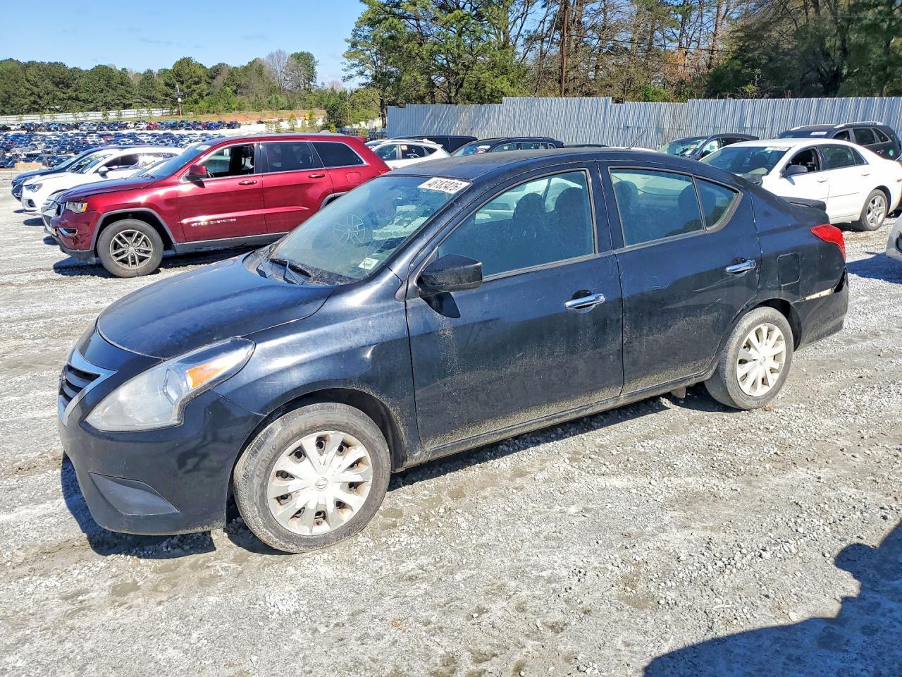 2019 Nissan Versa sv