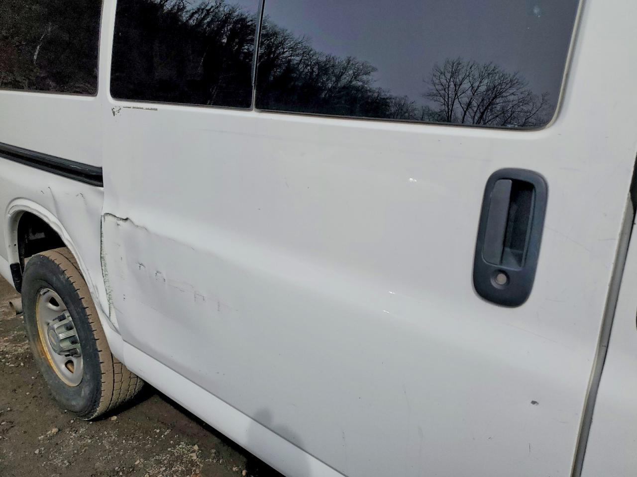 2018 Chevrolet Express G3500 LT