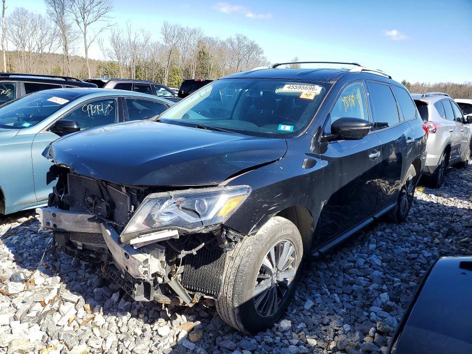 2018 Nissan Pathfinder sv