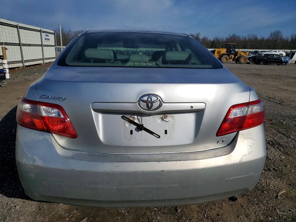 2007 Toyota Camry le