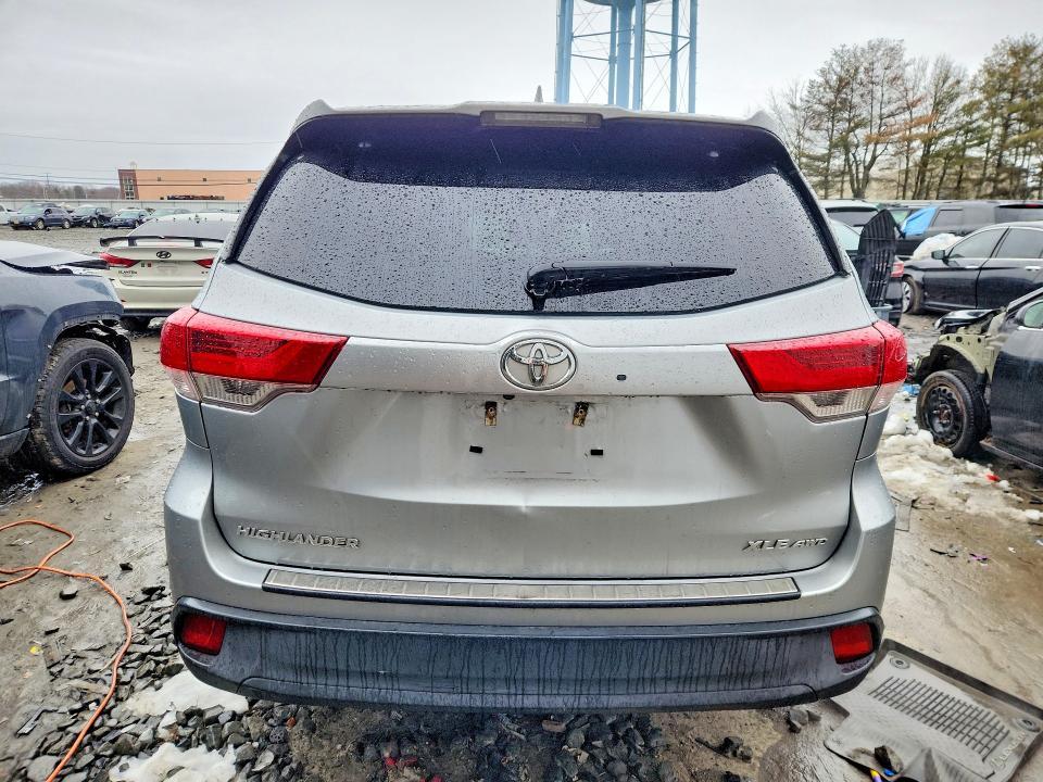 2017 Toyota Highlander xle