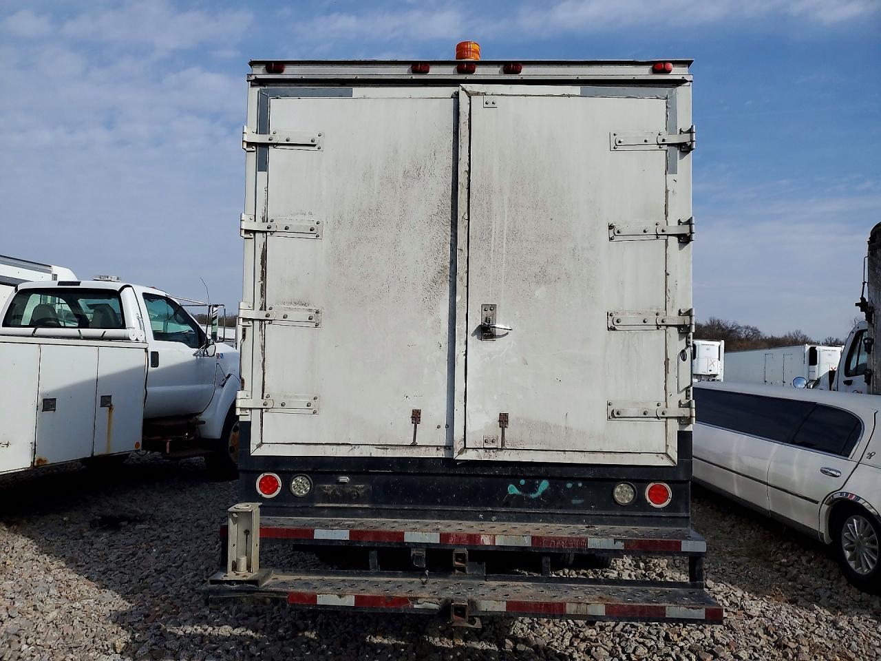 2007 Chevrolet C5500 Delivery Truck