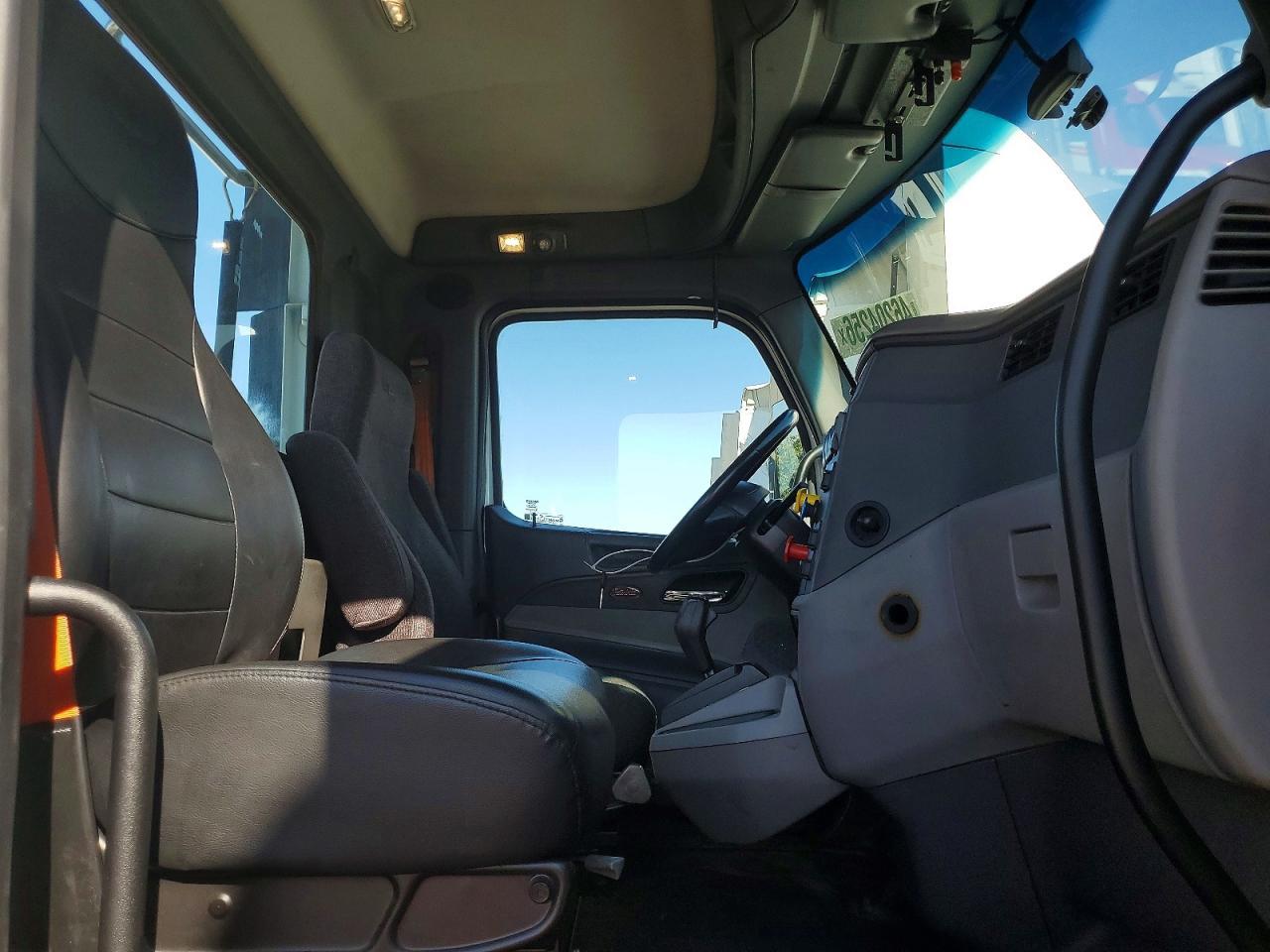 2017 Peterbilt 579