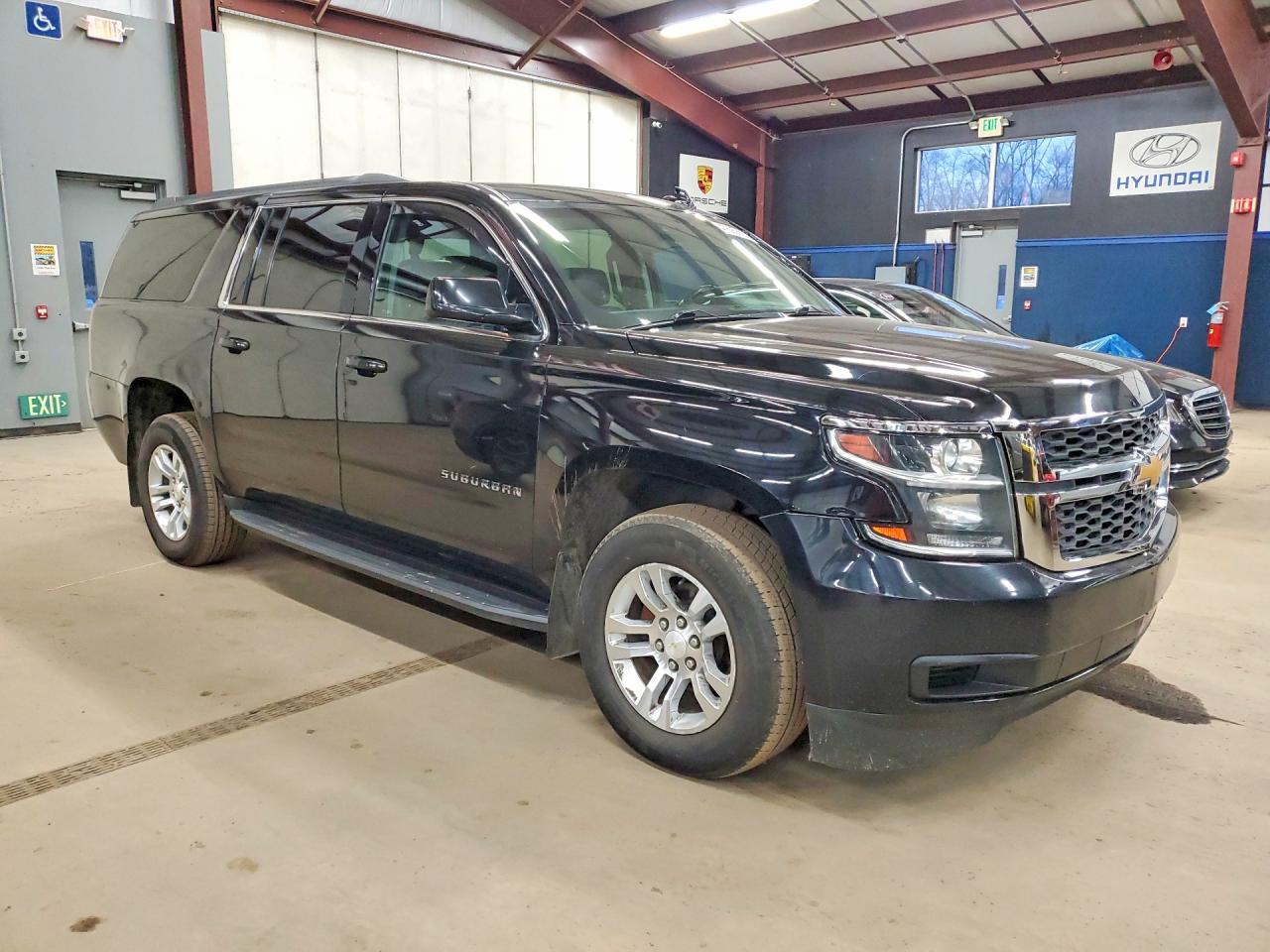 2018 Chevrolet Suburban K1500 lt
