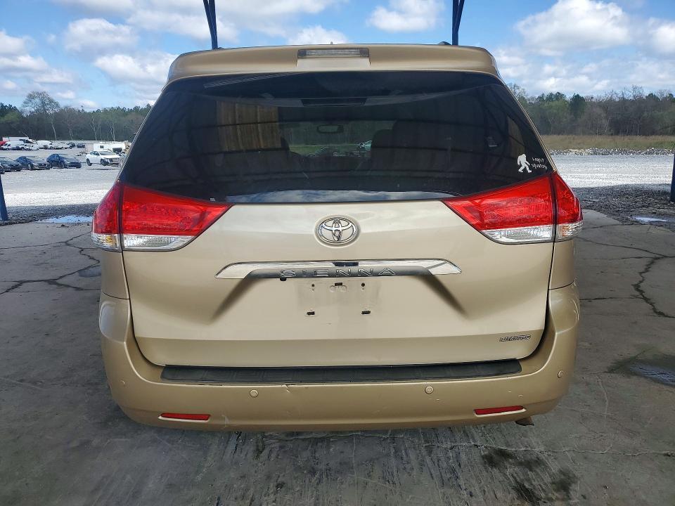 2011 Toyota Sienna Limited 7-passenger