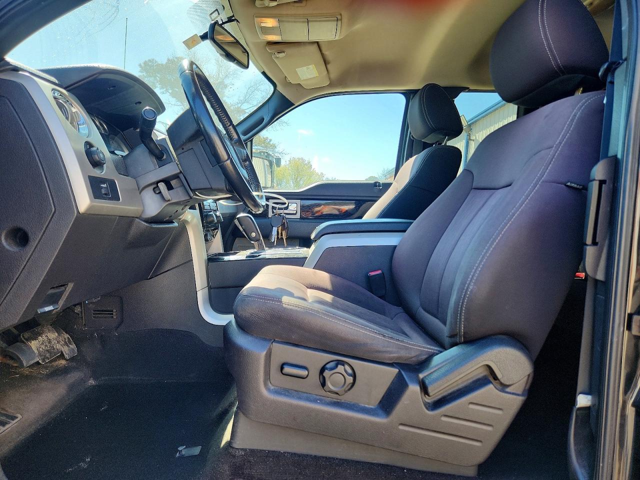 2010 Ford F150 Super cab