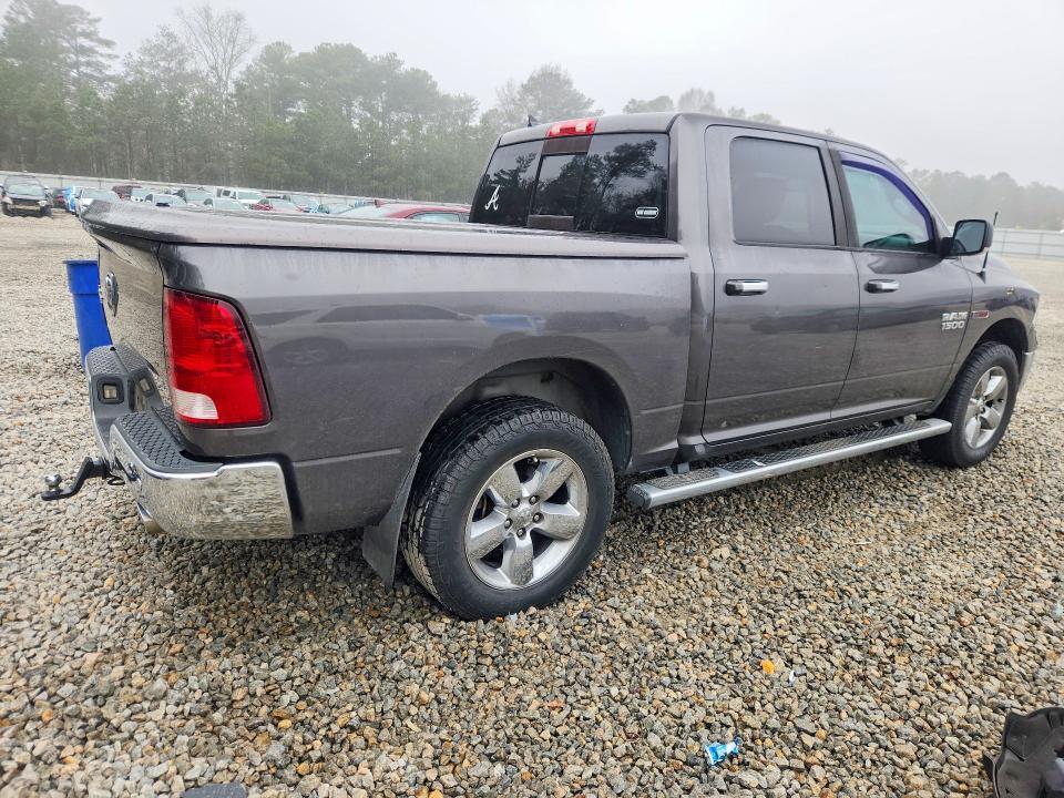 2015 Dodge RAM 1500 SLT