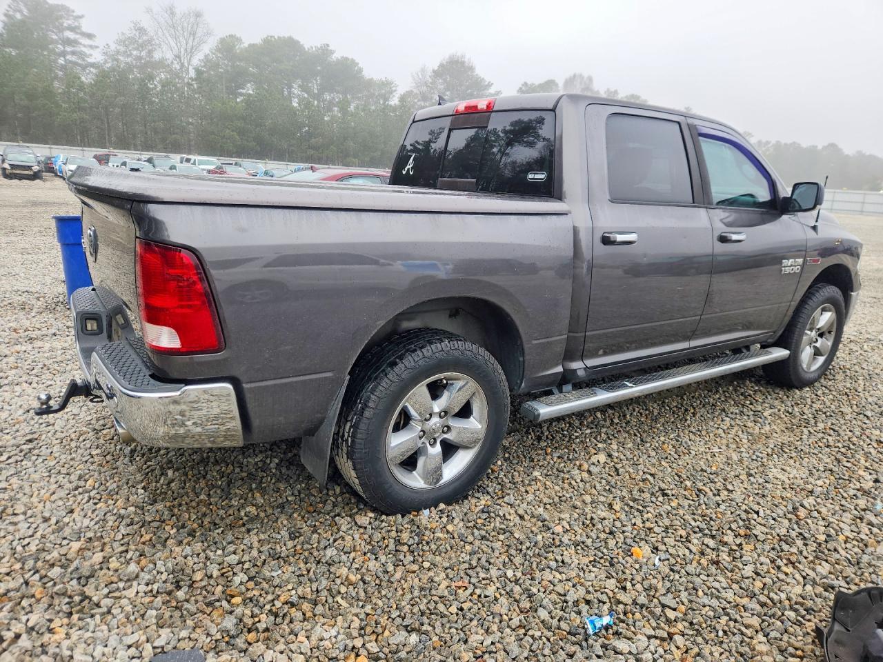 2015 Dodge RAM 1500 SLT