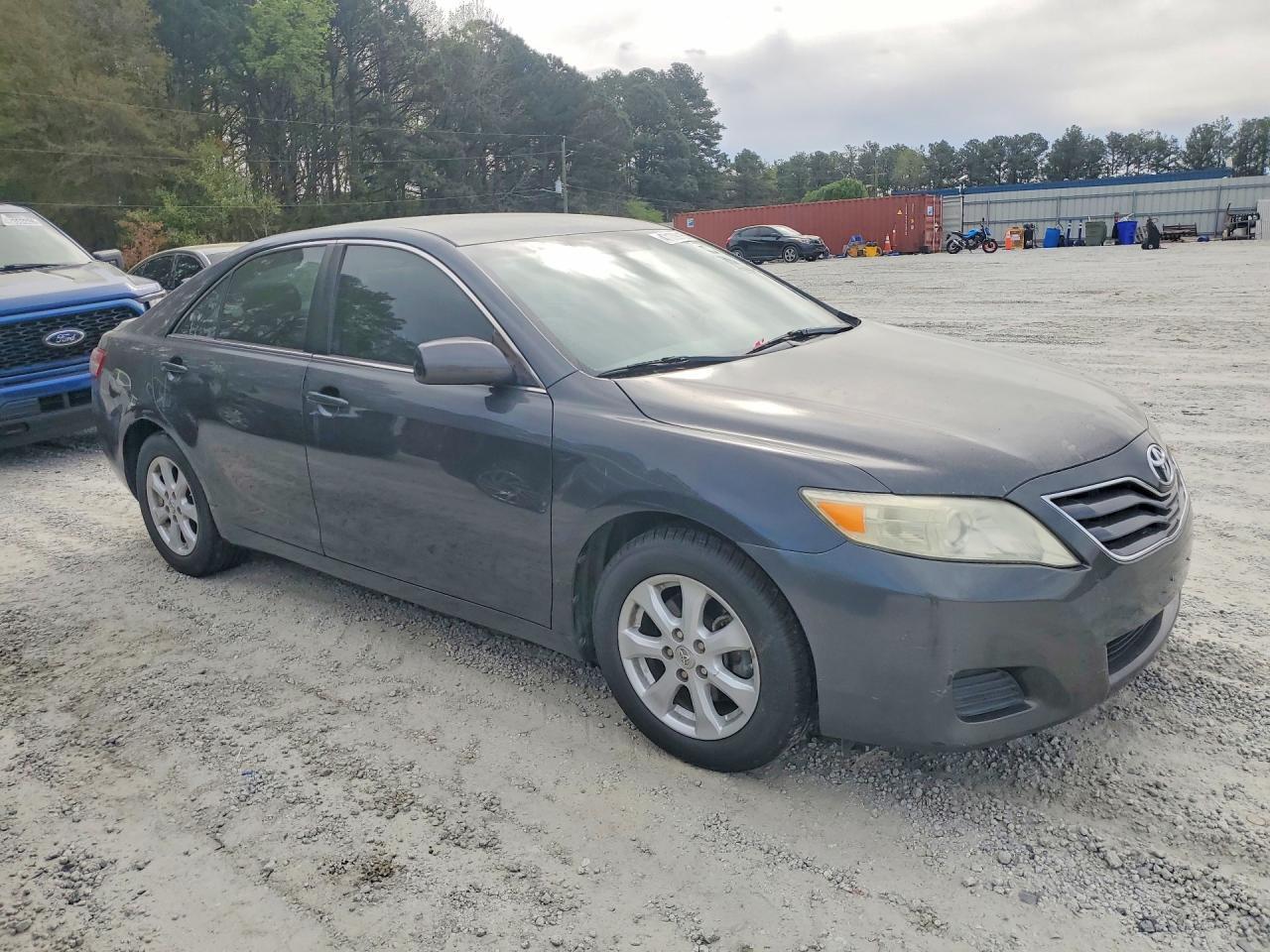 2010 Toyota Camry le