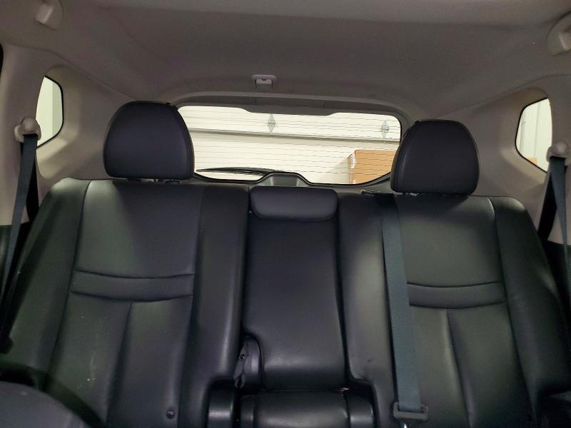 2015 Nissan Rogue sl