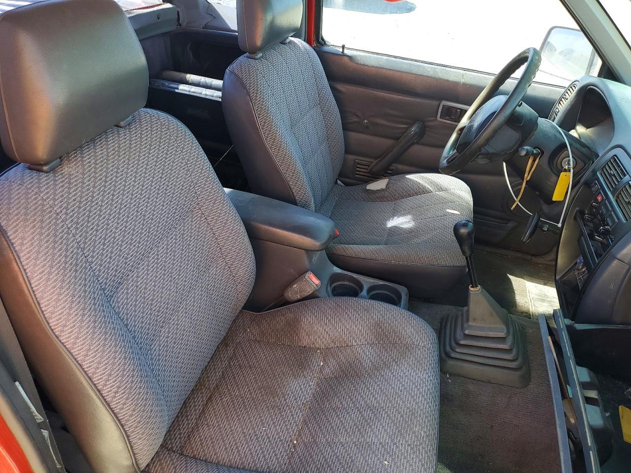 1997 Nissan Truck XE