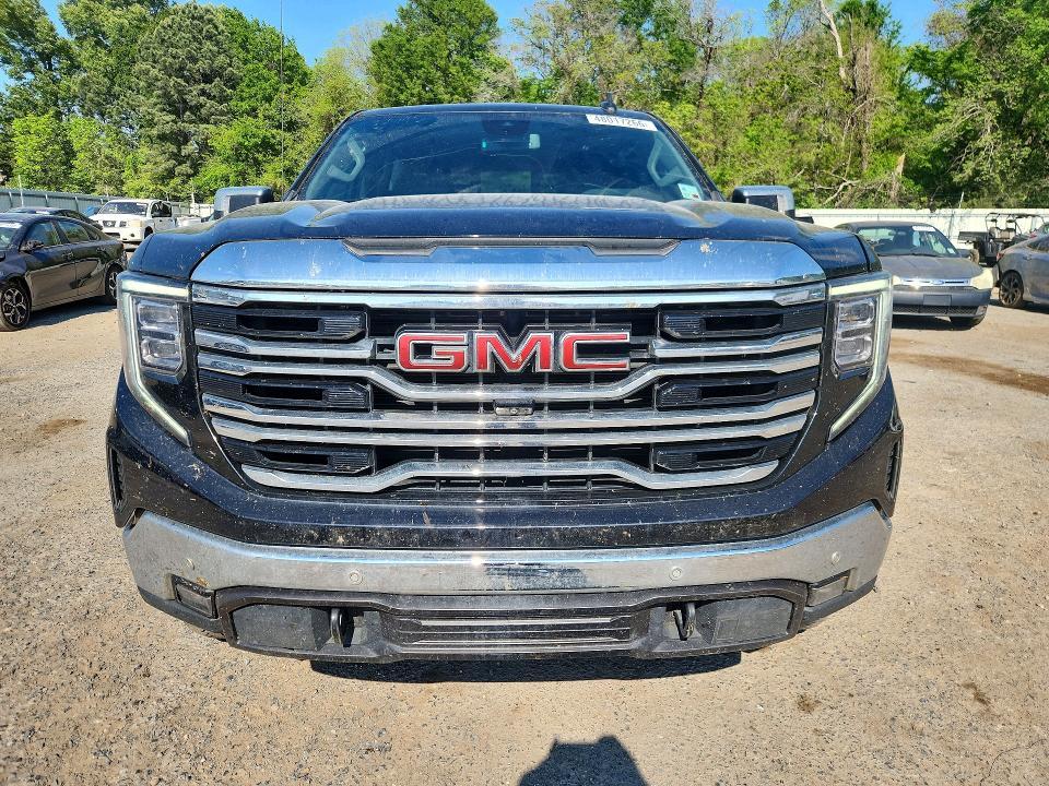 2022 GMC Sierra K1500 SLT