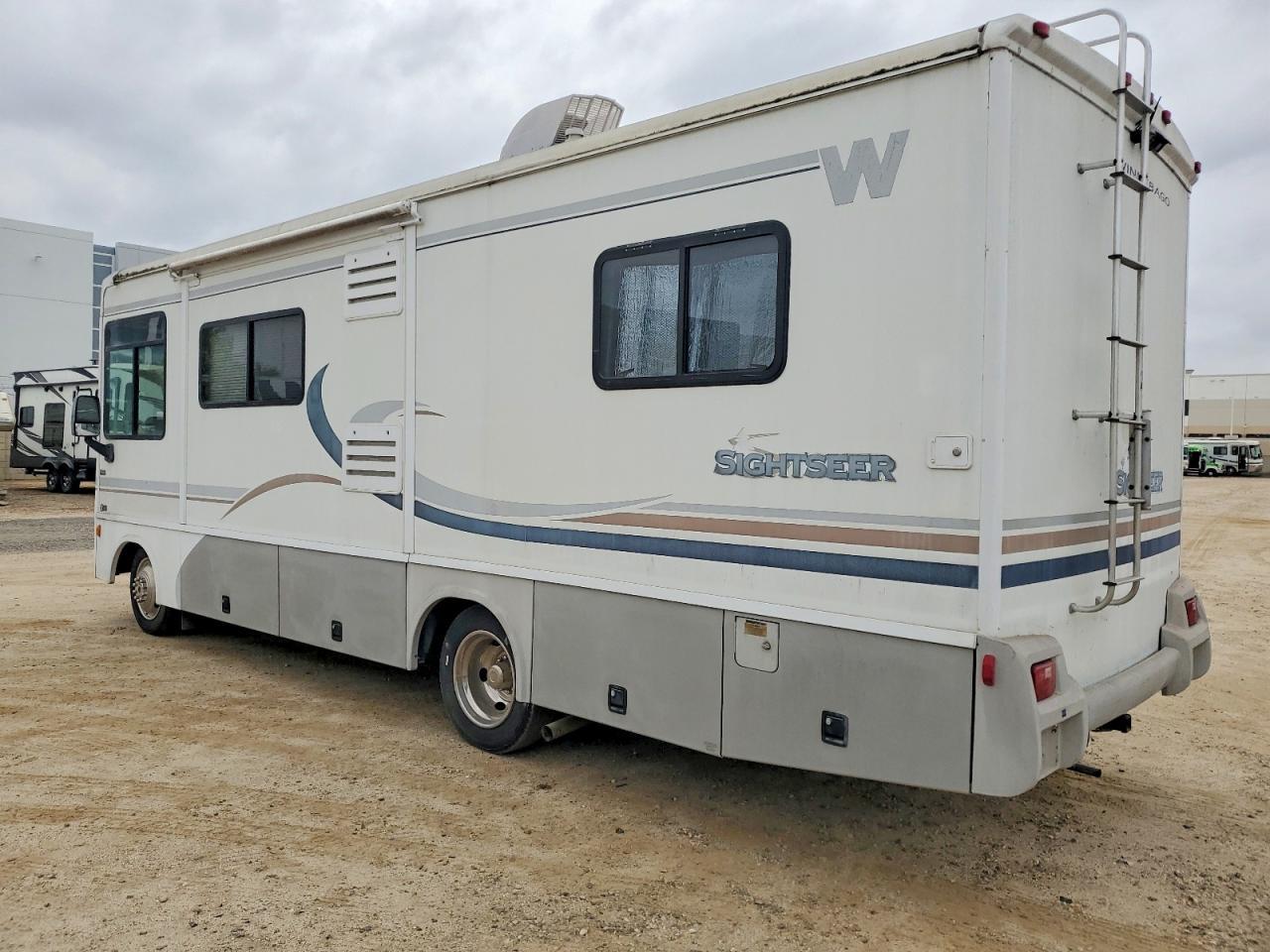 2004 Winnebago Motorhome