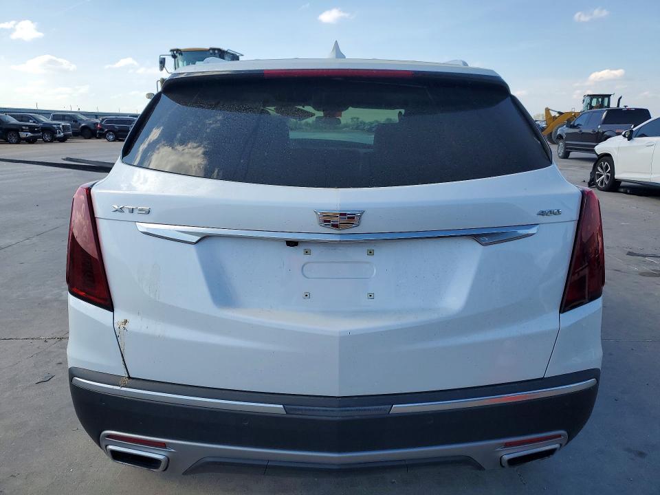 2022 Cadillac XT5 Premium Luxury