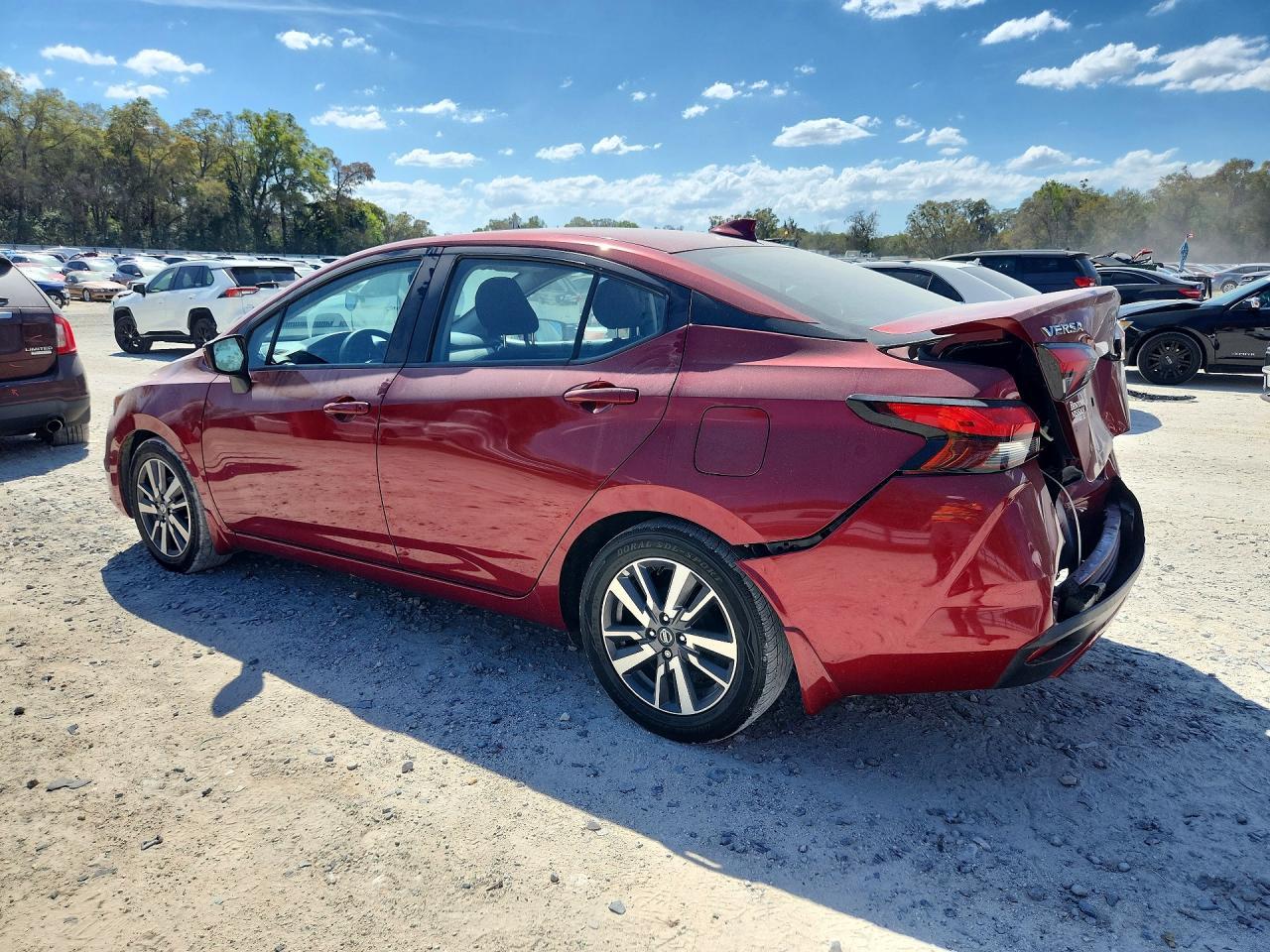 2020 Nissan Versa sv