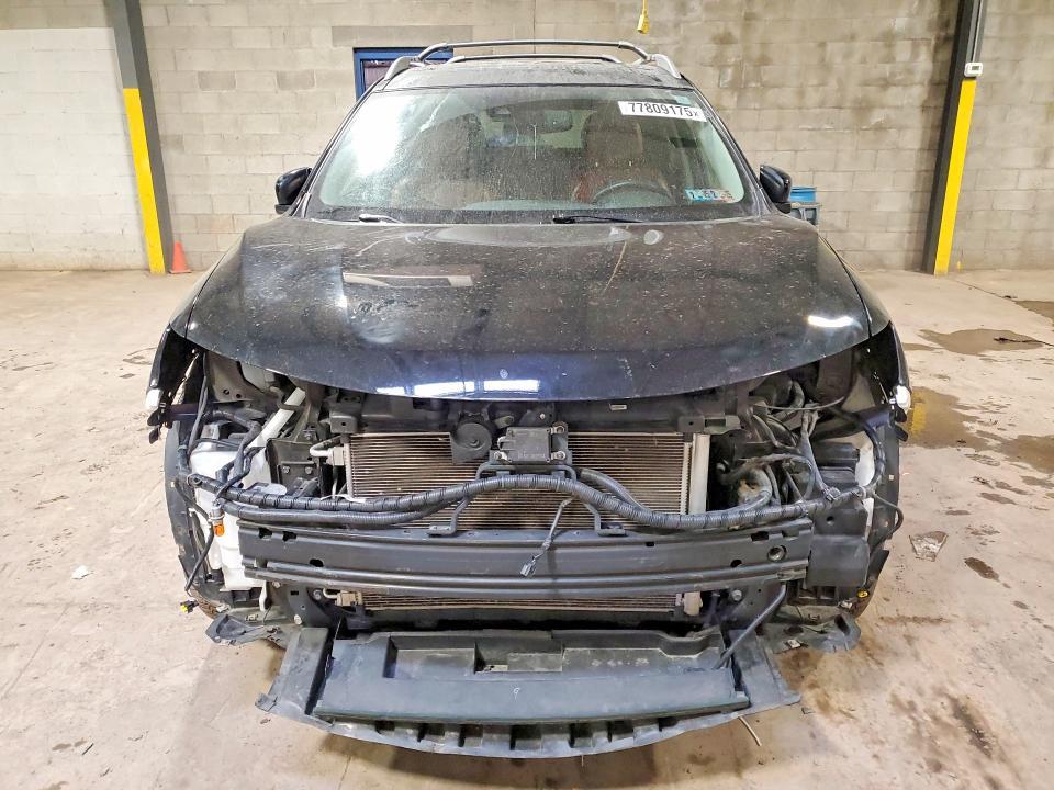 2017 Nissan Rogue sl