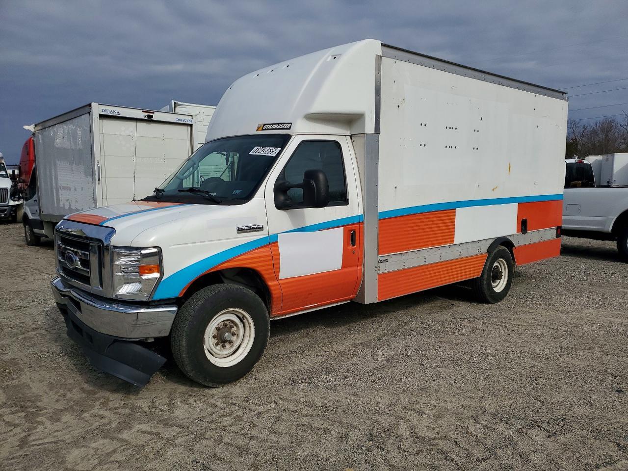 2021 Ford E350 Delivery Truck