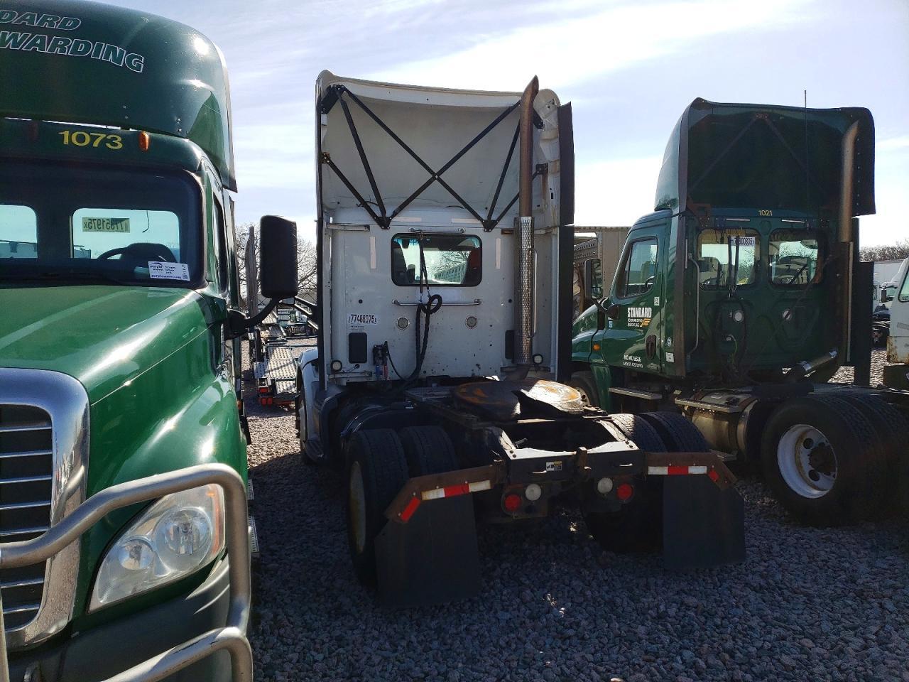 2017 Peterbilt 579 Semi Truck