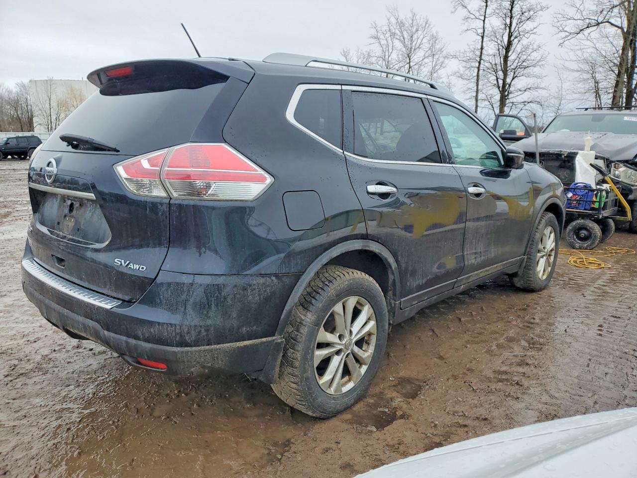 2015 Nissan Rogue sv
