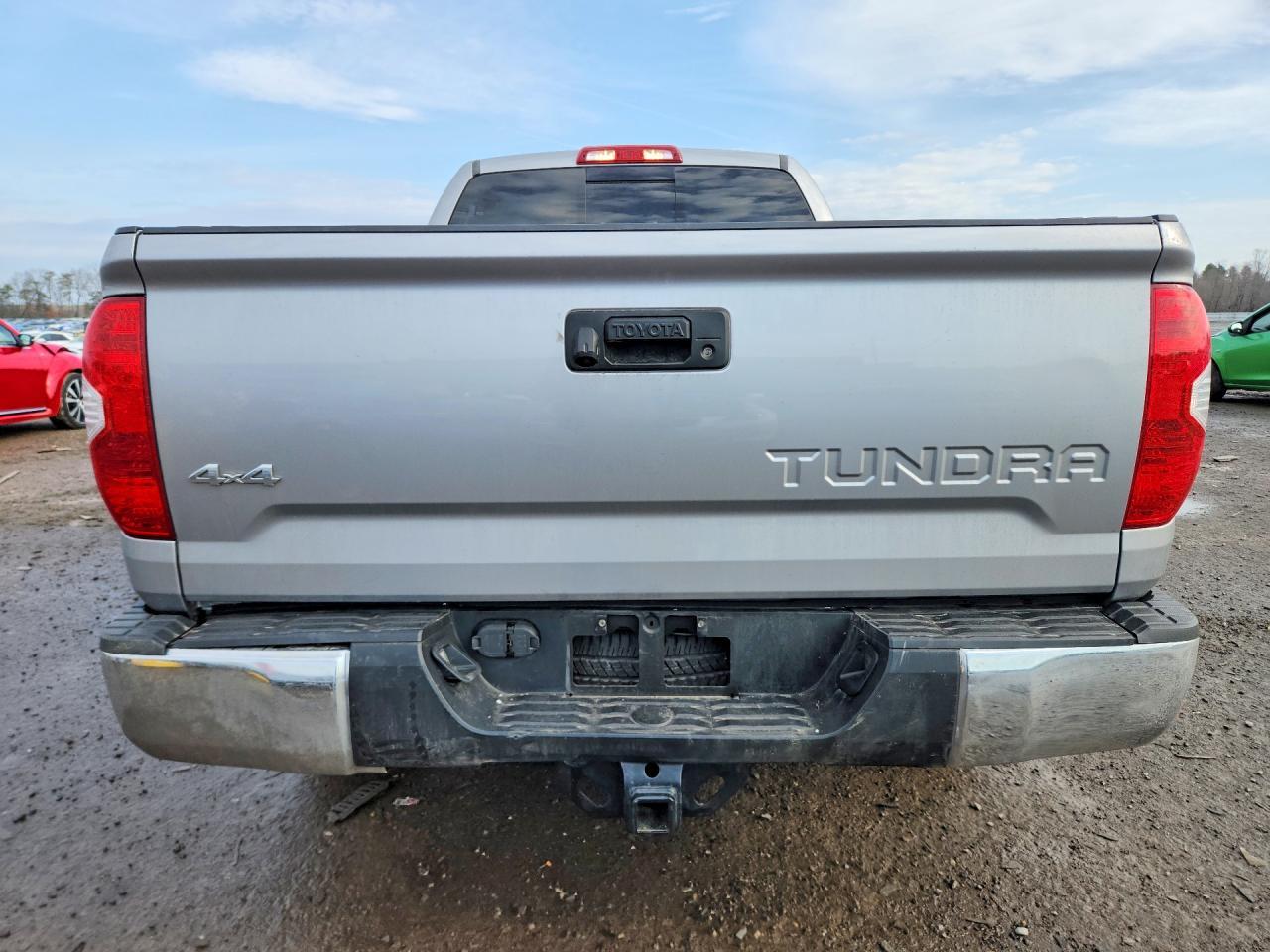 2016 Toyota Tundra SR5