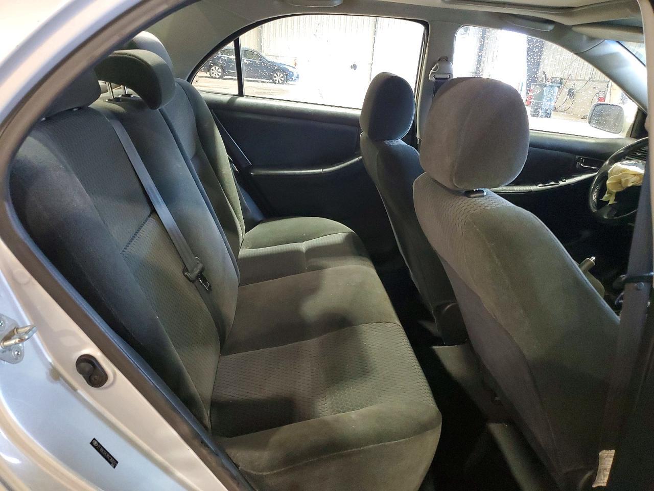 2005 Toyota Corolla s