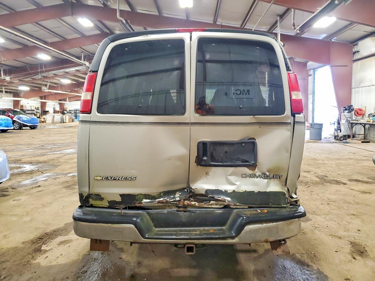 2003 Chevrolet Express G2500
