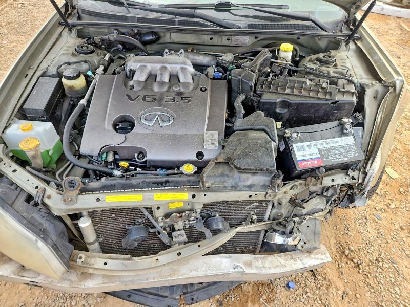 2003 Infiniti I35 Base