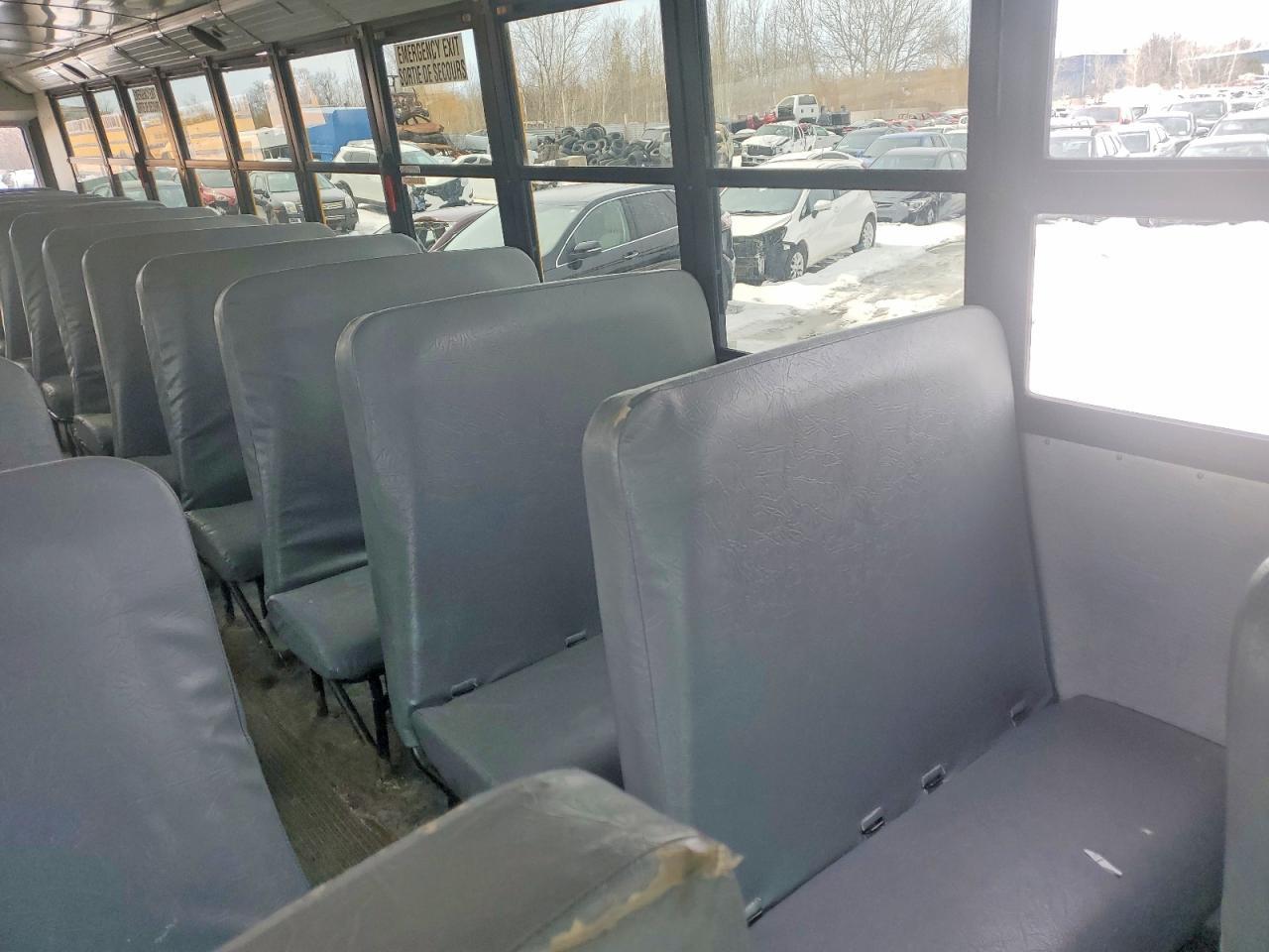 2011 Thomas SAF-T-LINER C2-School Bus