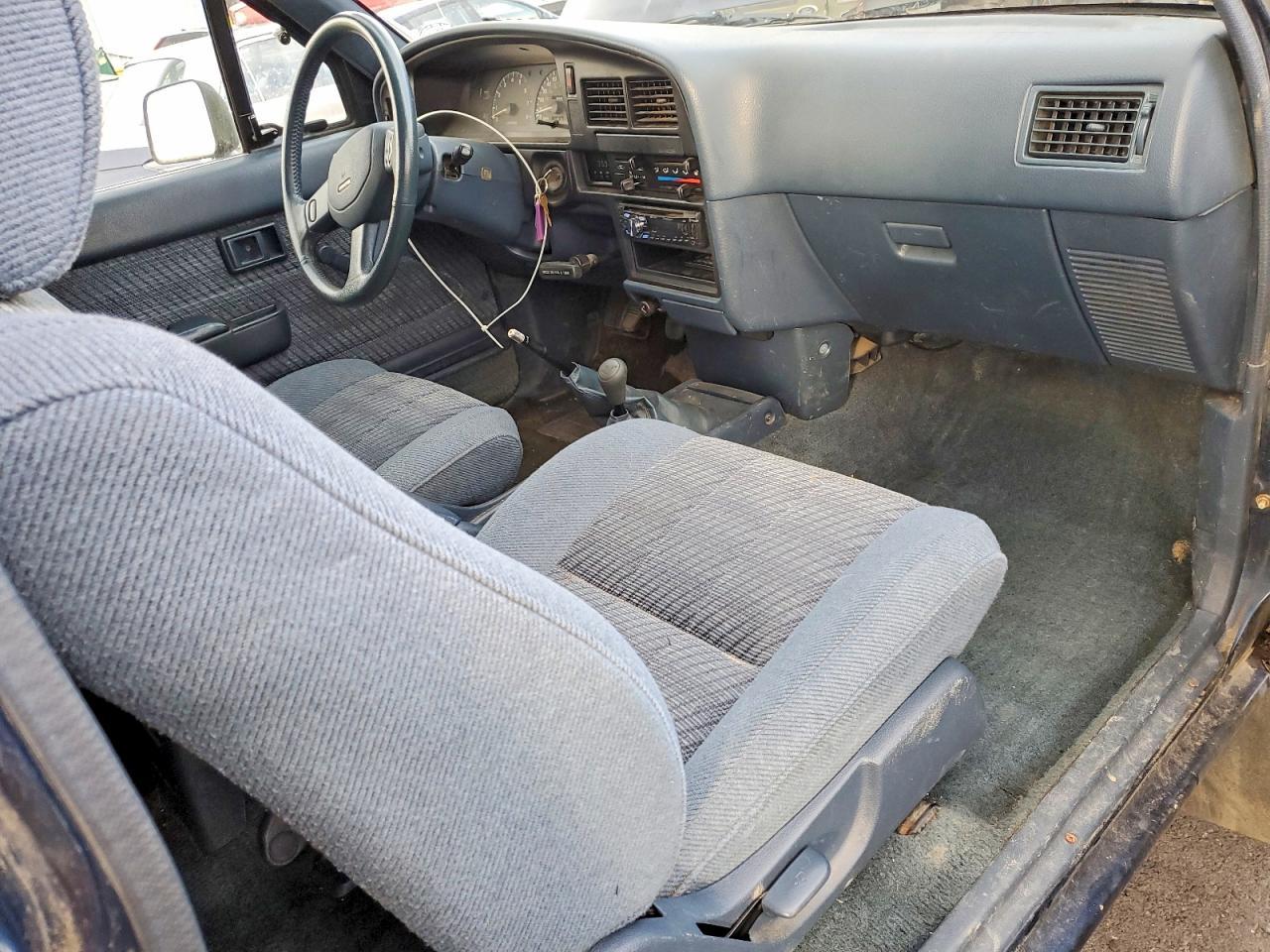 1991 Toyota Pickup SR5
